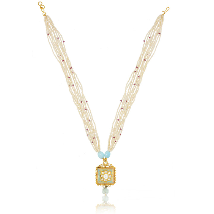 Elegant Gold Necklace Set