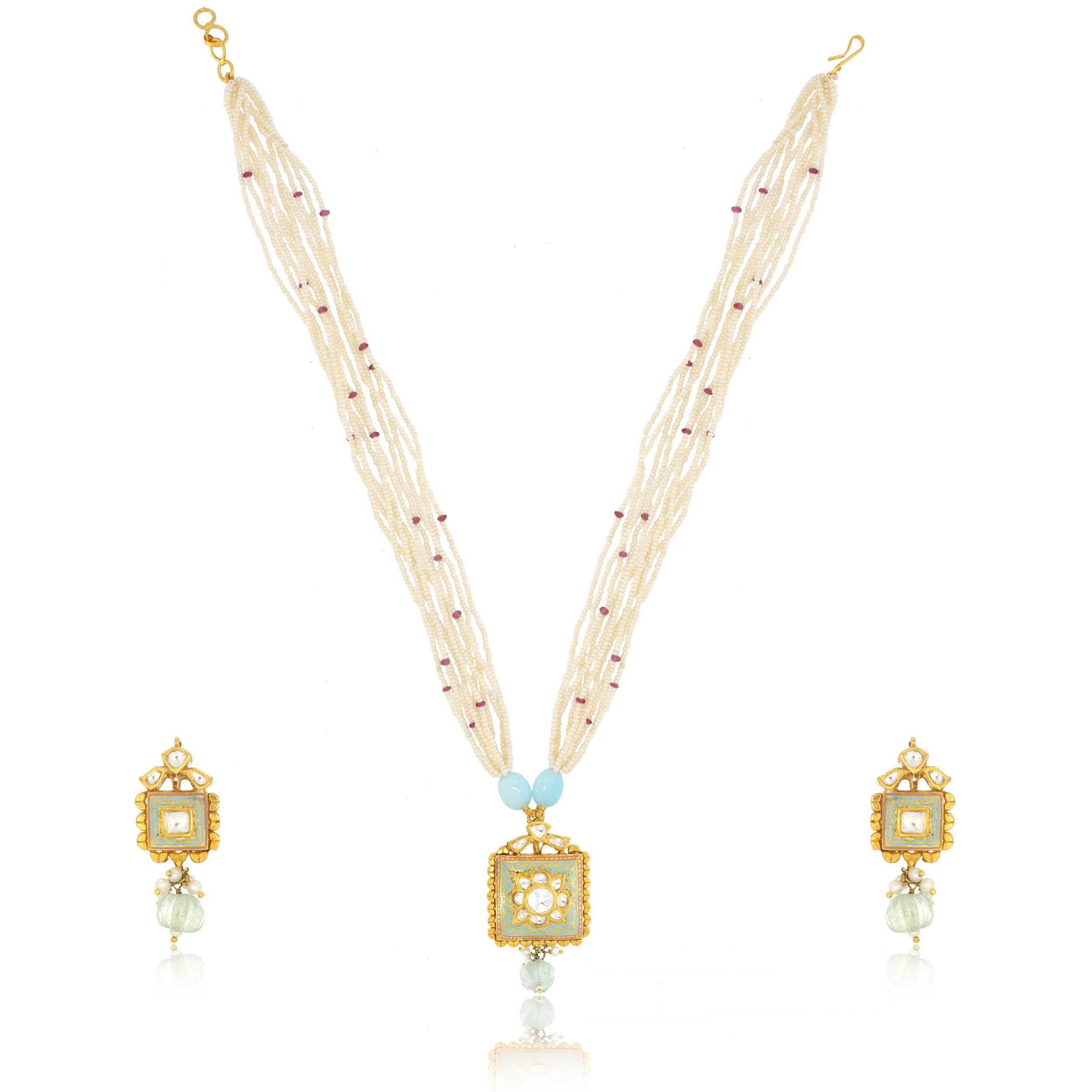 Elegant Gold Necklace Set
